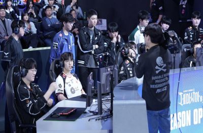 ＂올해도 위엄을 지켜낸 대황미드＂ LCK 2026 시즌 오프닝 '데마시아를 향하여'