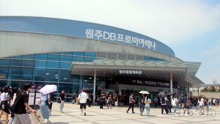 [풍경기] 경기장 밖까지 뜨거운 티젠전, 원주 달군 'MSI 26' 2시드 선발전 현장